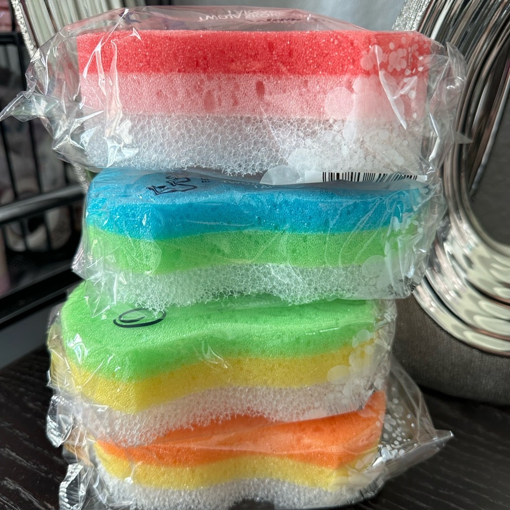4 Deep Cleansing Exfoliating Body Scrubber/Sponge